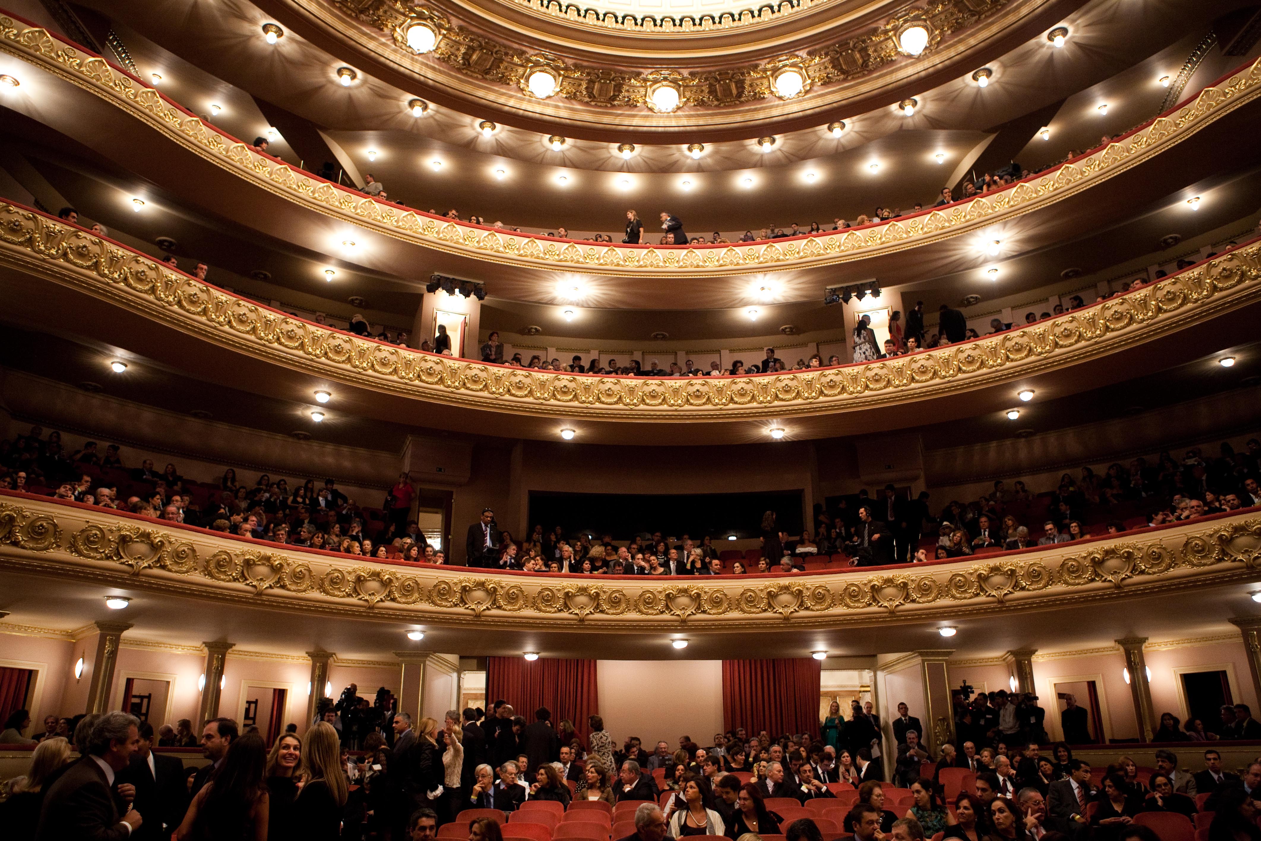 Flickr_-_Ministrio_da_Cultura_-_Espetculo_de_reinaugurao_do_Theatro_Municipal_do_Rio_de_Janeiro_10.jpg