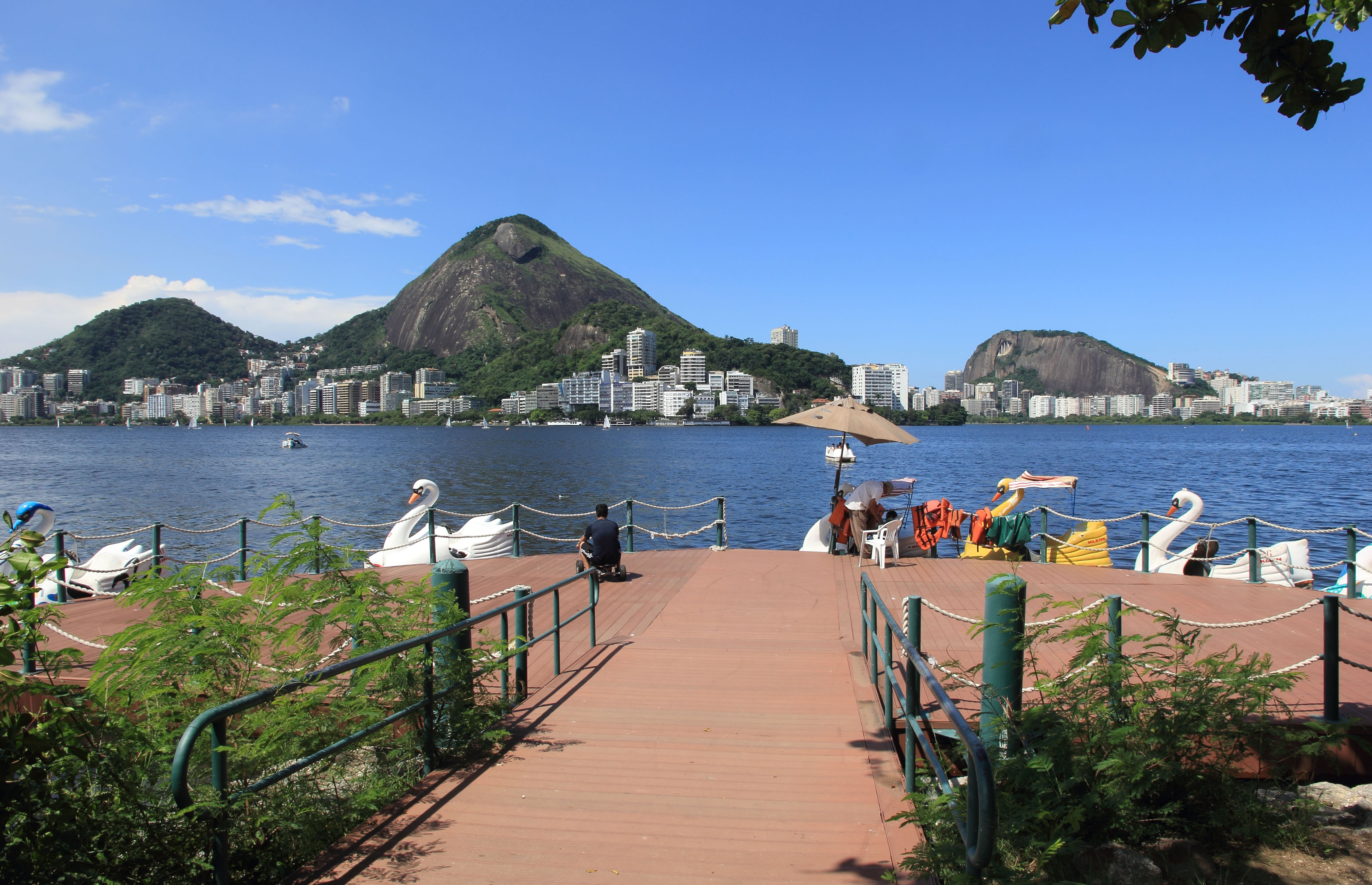 Lagoa_Rodrigo_de_Freitas_16.jpg