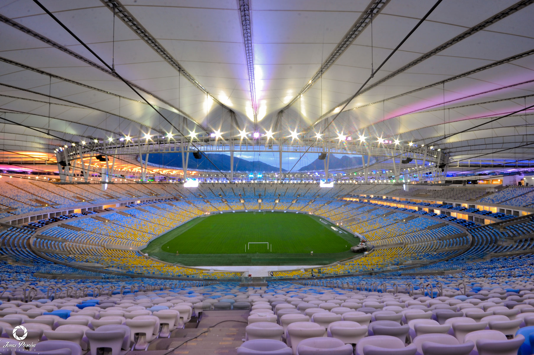 maracana8867384978_a775ec5d40_o.jpg